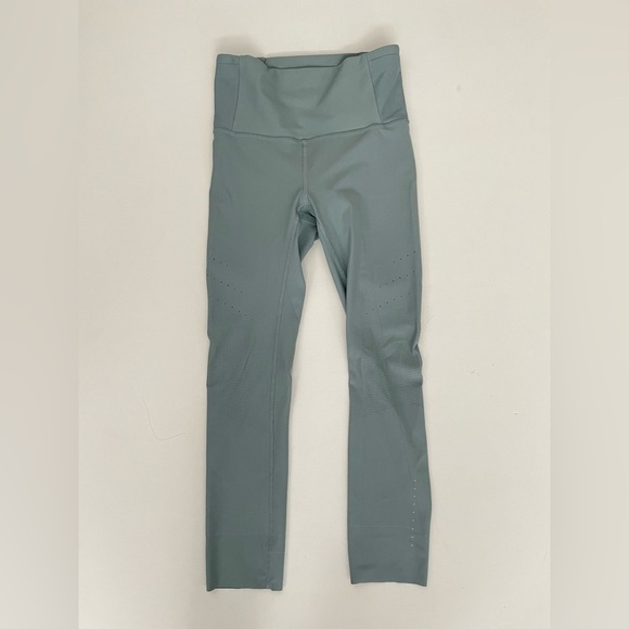 Lululemon Zoned In High Rise Crop 23" Blue Cast W6BD4S 6 gym - Picture 5 of 8